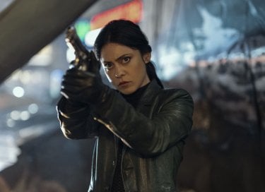 Play Dirty Rosa Salazar