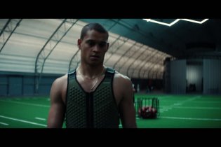 Him - Clip esclusiva del thriller sportivo prodotto da Jordan Peele