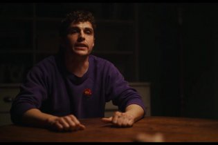 Together - Clip esclusiva dell'horror con Alison Brie e Dave Franco
