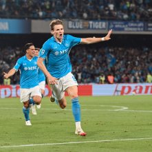 AG4IN - Il film del quarto Scudetto del Napoli: un'immagine dei giocatori in campo
