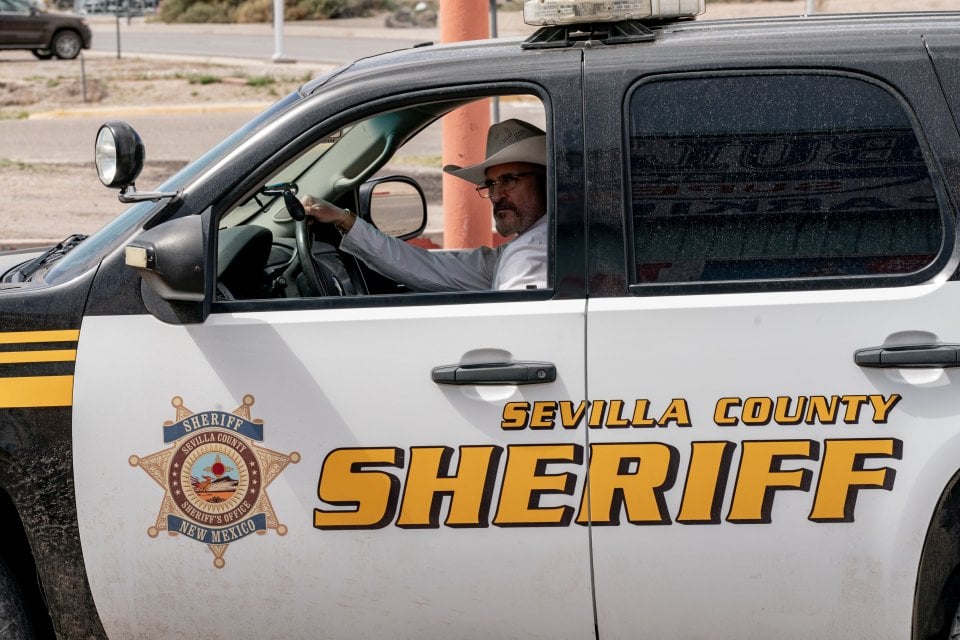 Eddington Joaquin Phoenix Auto Polizia