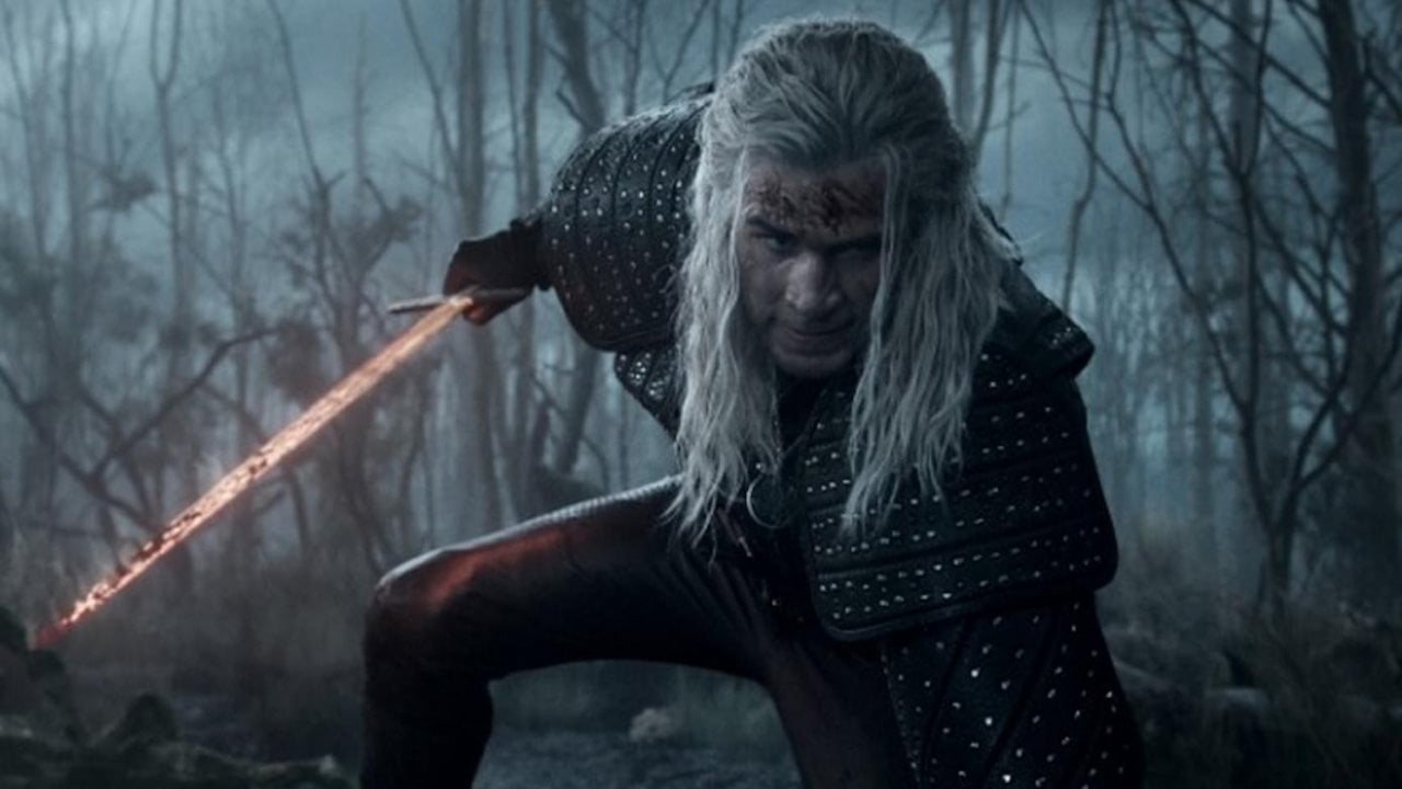 Liam Hemsworth nei panni di Geralt di Rivia