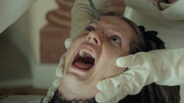 The Ugly Stepsister Lea Myren In Una Scena Del Film