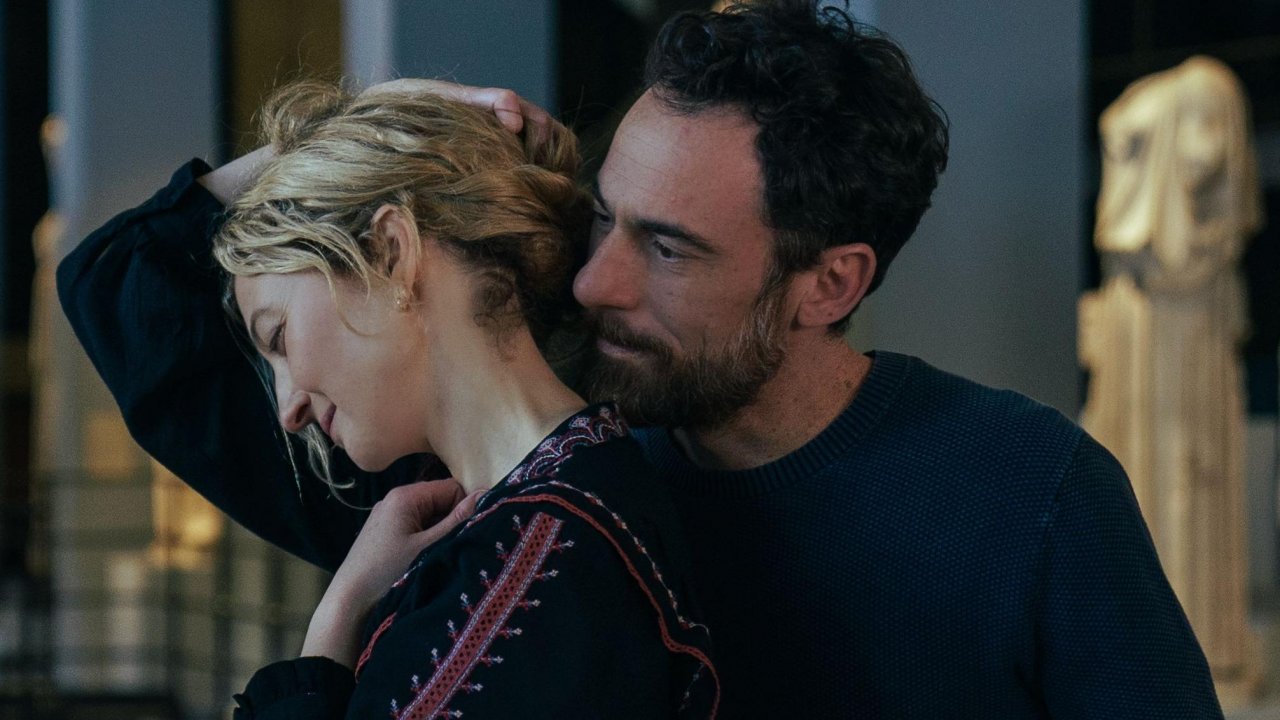 Alba Rohrwacher ed Elio Germano in una scena