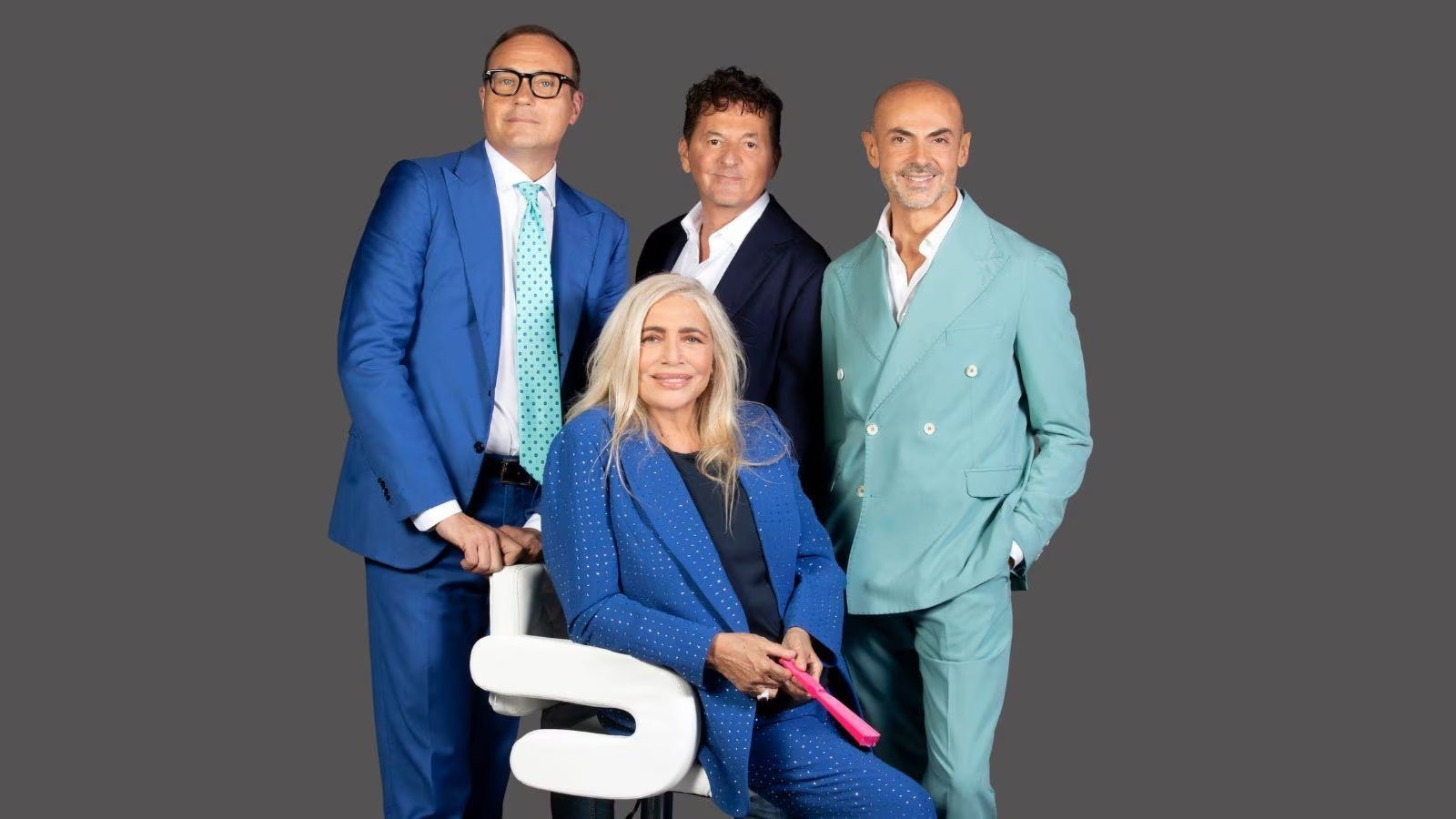 Mara Venier conduce Domenica In insieme a Teo Mammuccari, Enzo Miccio e Tommaso Cerno su Rai1