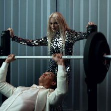 Him: Tyriq Withers e Julia Fox in una foto