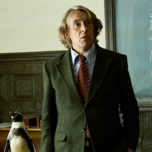 Il Professore e il pinguino: Steve Coogan e Juan Salvadore il pinguino in classe