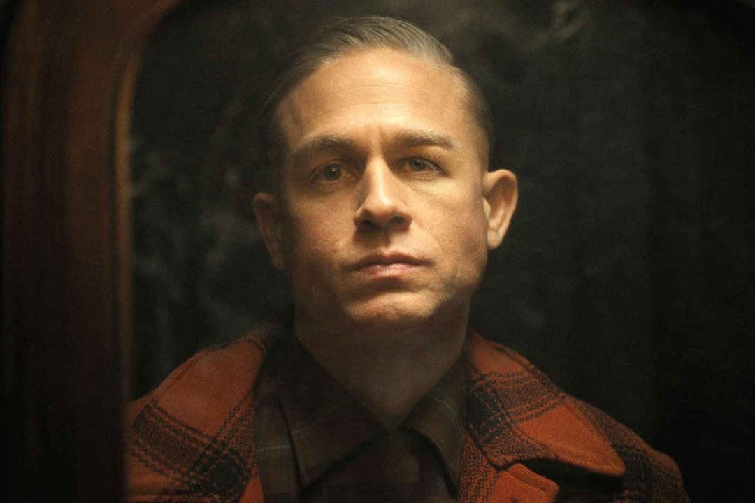 Charlie Hunnam 'difende' Lizzie Borden di Monster: "Se fu lei, il suo crimine è comprensibile"