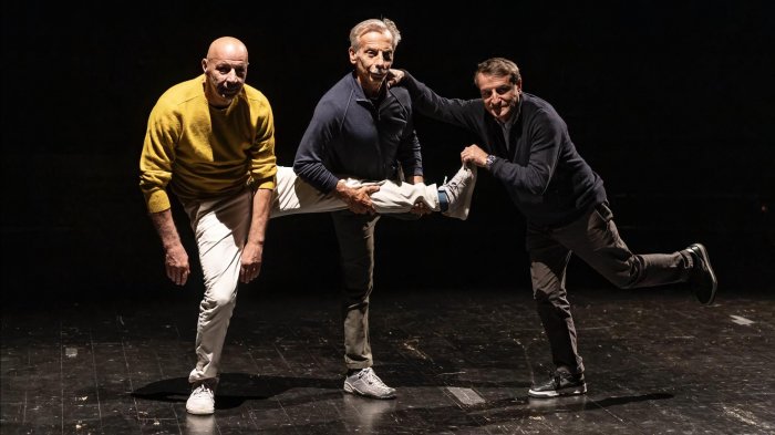 Aldo, Giovanni e Giacomo, la loro vita e carriera diventa un film: svelata la prima clip