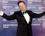 Elon Musk invita a boicottare Netflix: 'Cancellate l'account per la salute dei vostri figli'