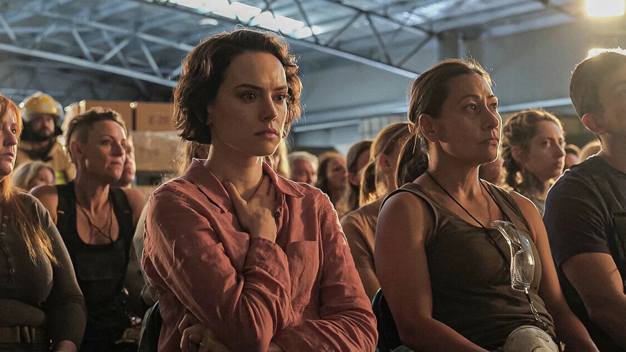 Daisy Ridley in una scena di We Bury the Dead