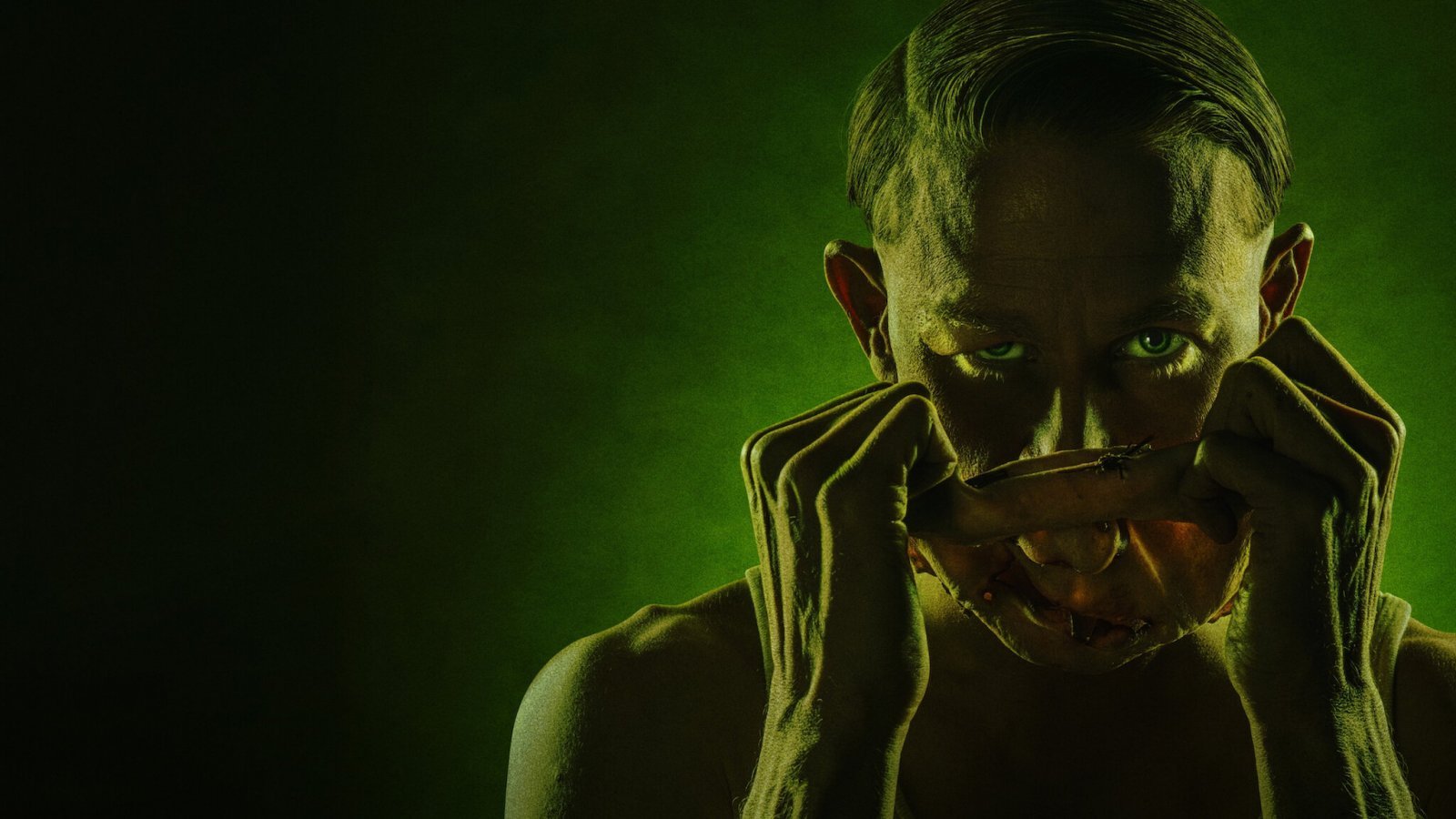 Charlie Hunnam nel banner di Monster: La storia di Ed Gein
