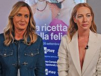 Cristiana Capotondi e Lucia Mascino e la (loro) ricetta della felicità nella serie Rai