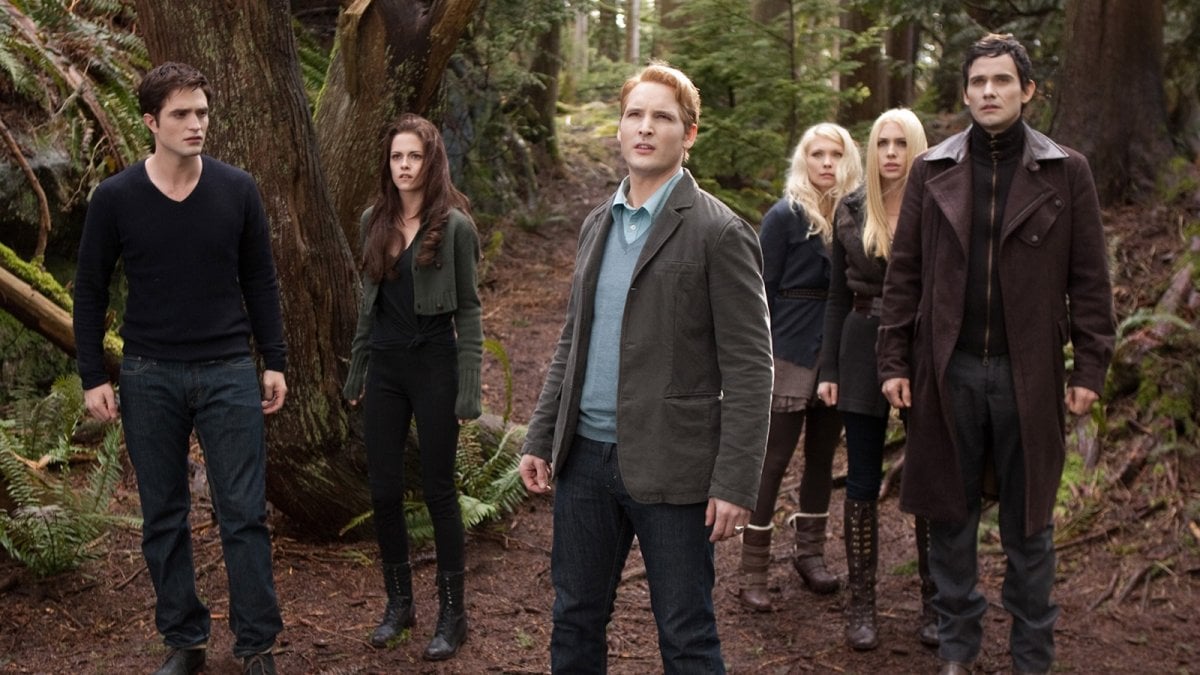Twilight: Breaking Dawn Parte 2, il regista difende la scena (assente nei romanzi) che ha sconvolto i fan