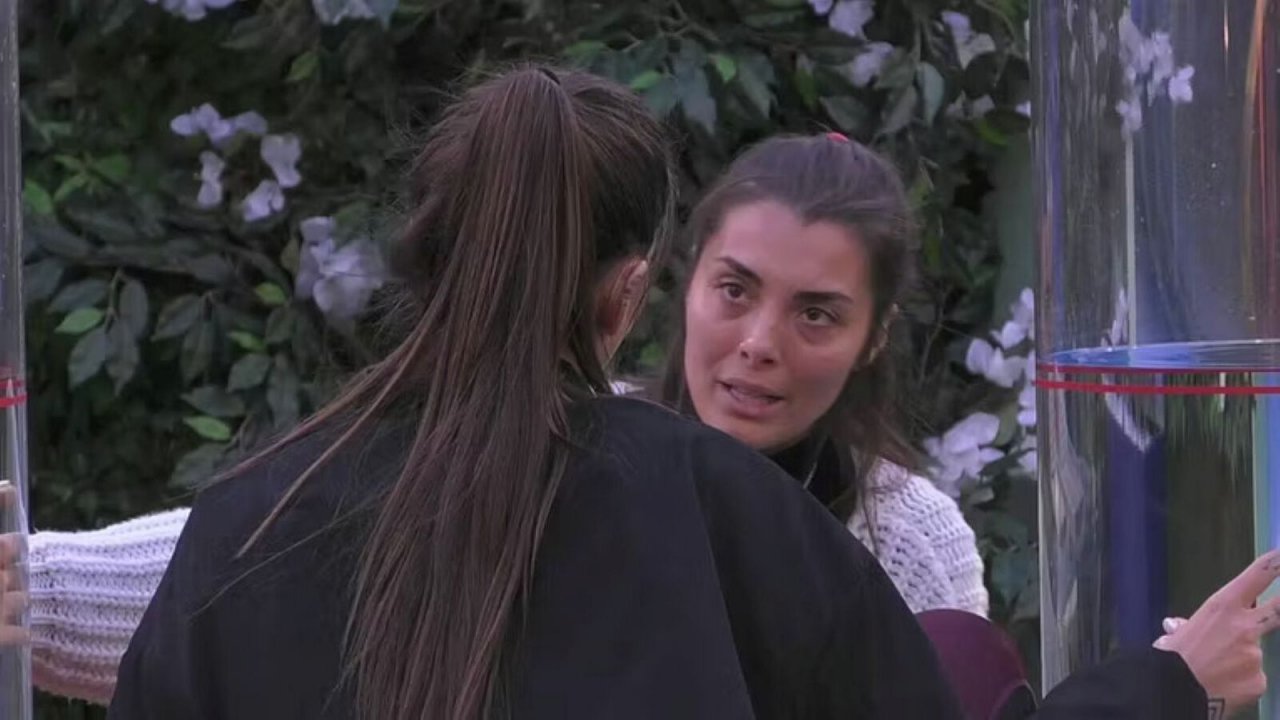 Grazia Kendi parla con Anita