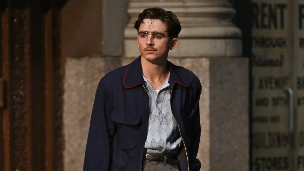 Timothée Chalamet in una scena di Marty Supreme
