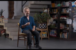 Siamo in un film di Alberto Sordi? - Clip Esclusiva