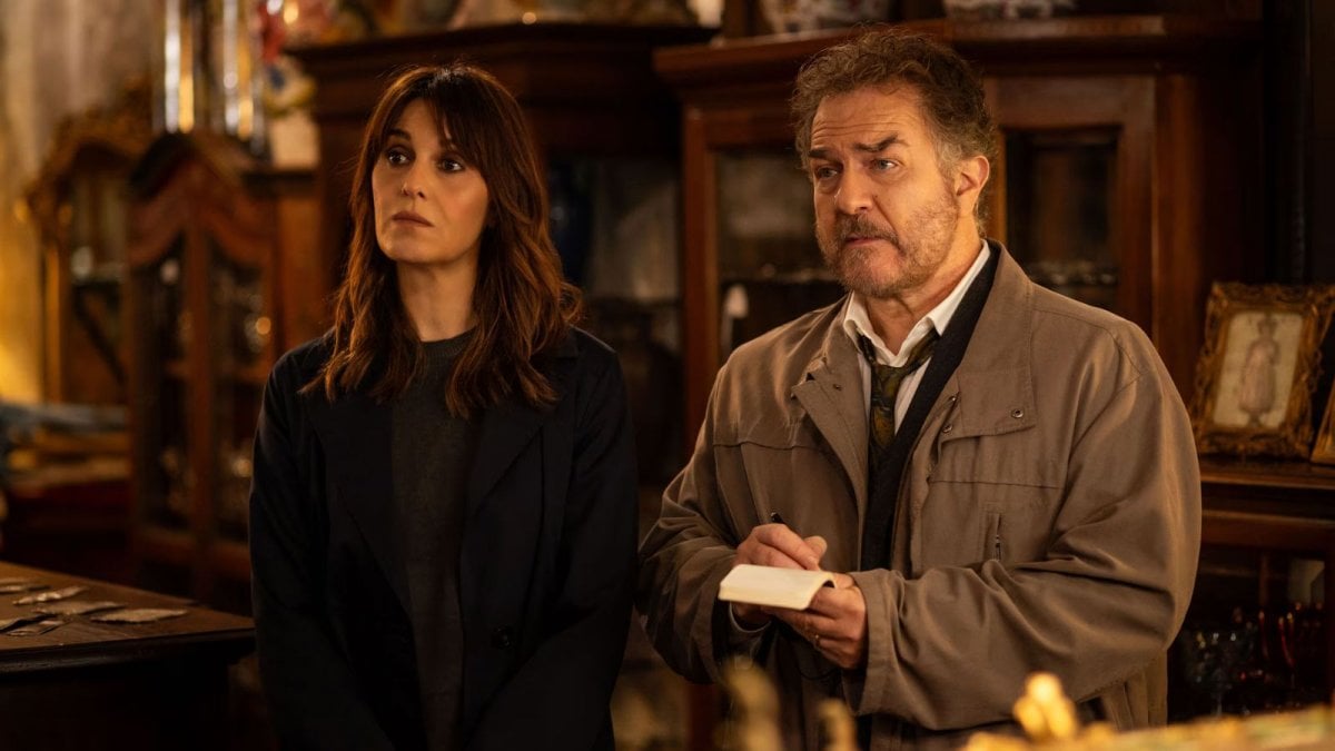 Petra 3 torna stasera su Sky e NOW: nel primo episodio un furto in convento e un amore in bilico
