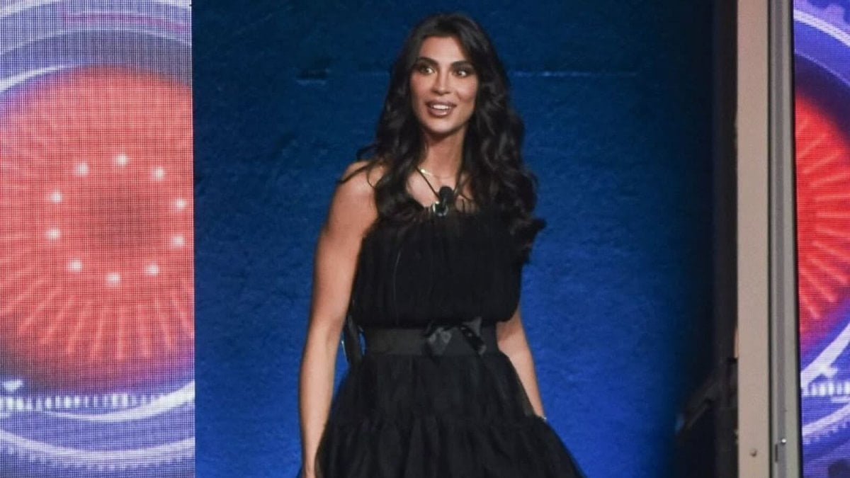 Grande Fratello, Rasha Youne non risparmia Grazia: “Aggressiva ma è solo fumo e niente arrosto”
