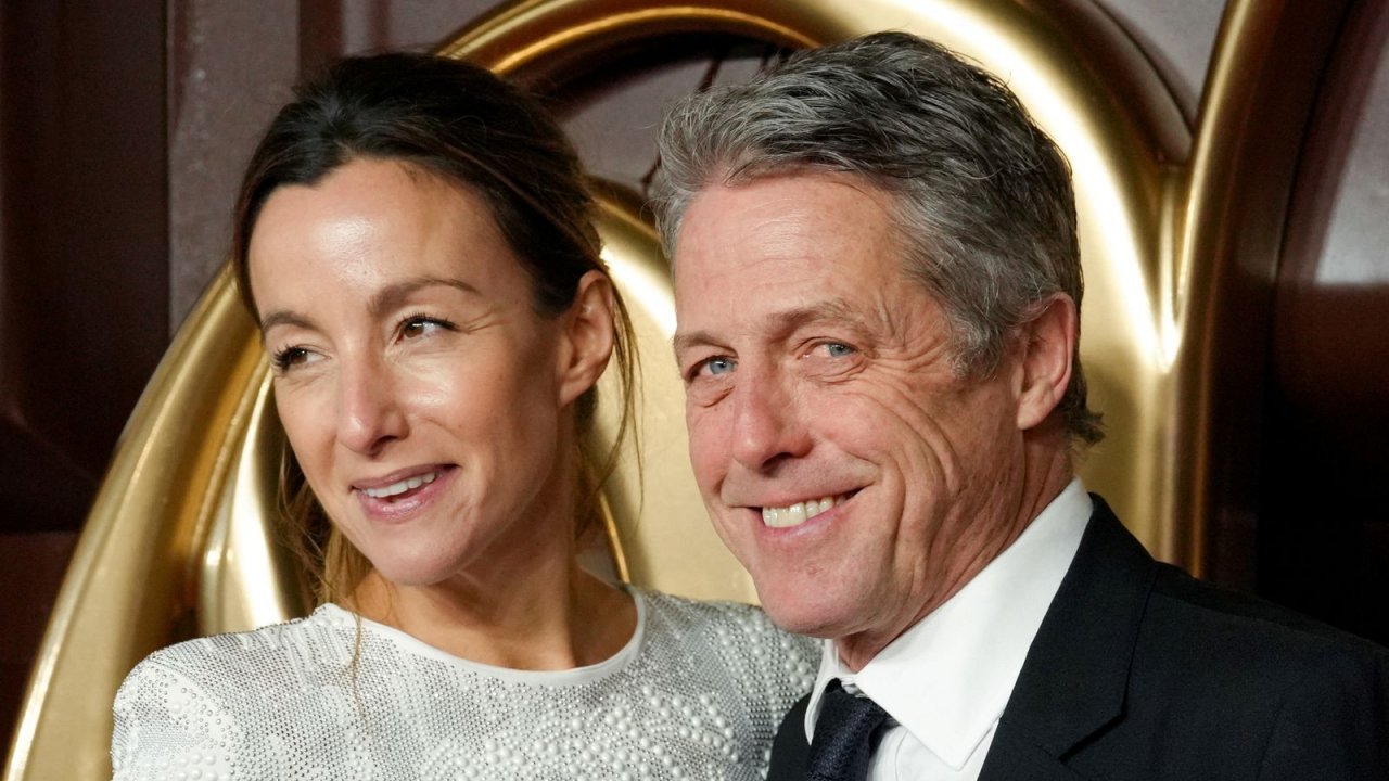Hugh Grant insieme alla moglie Anna Elisabet Eberstein
