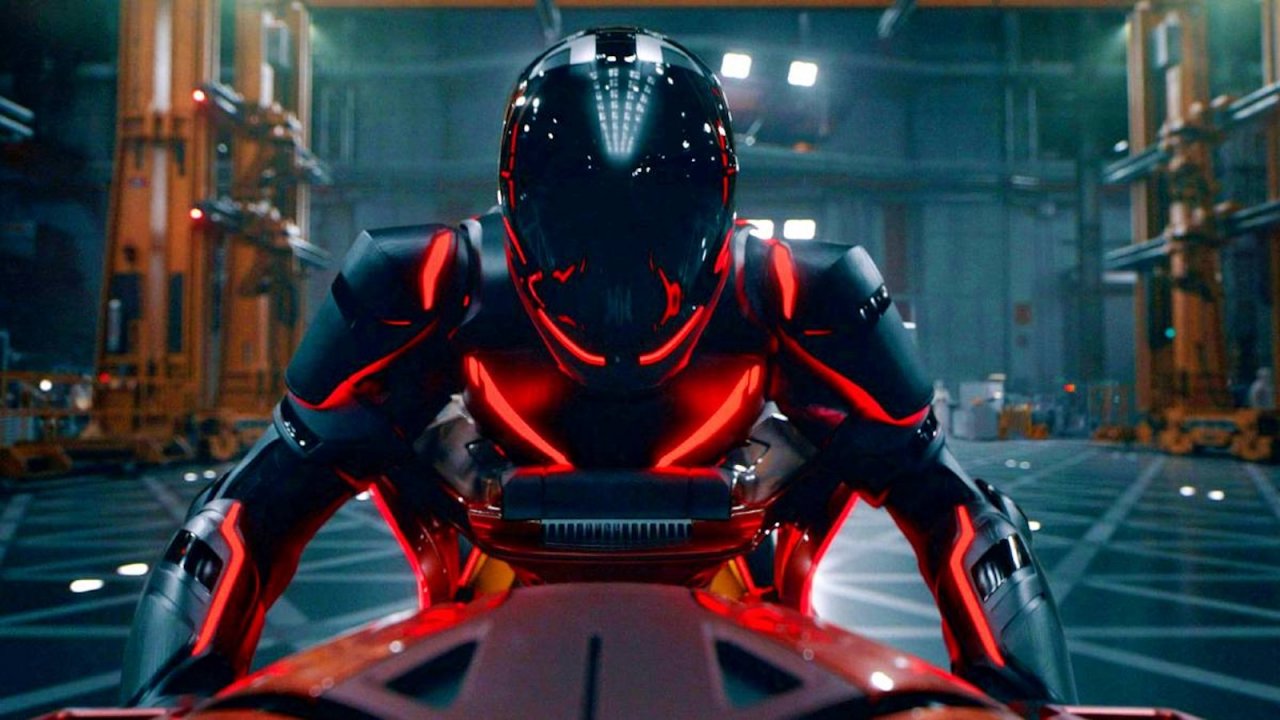 Tron: Ares, una scena in moto dal film Disney