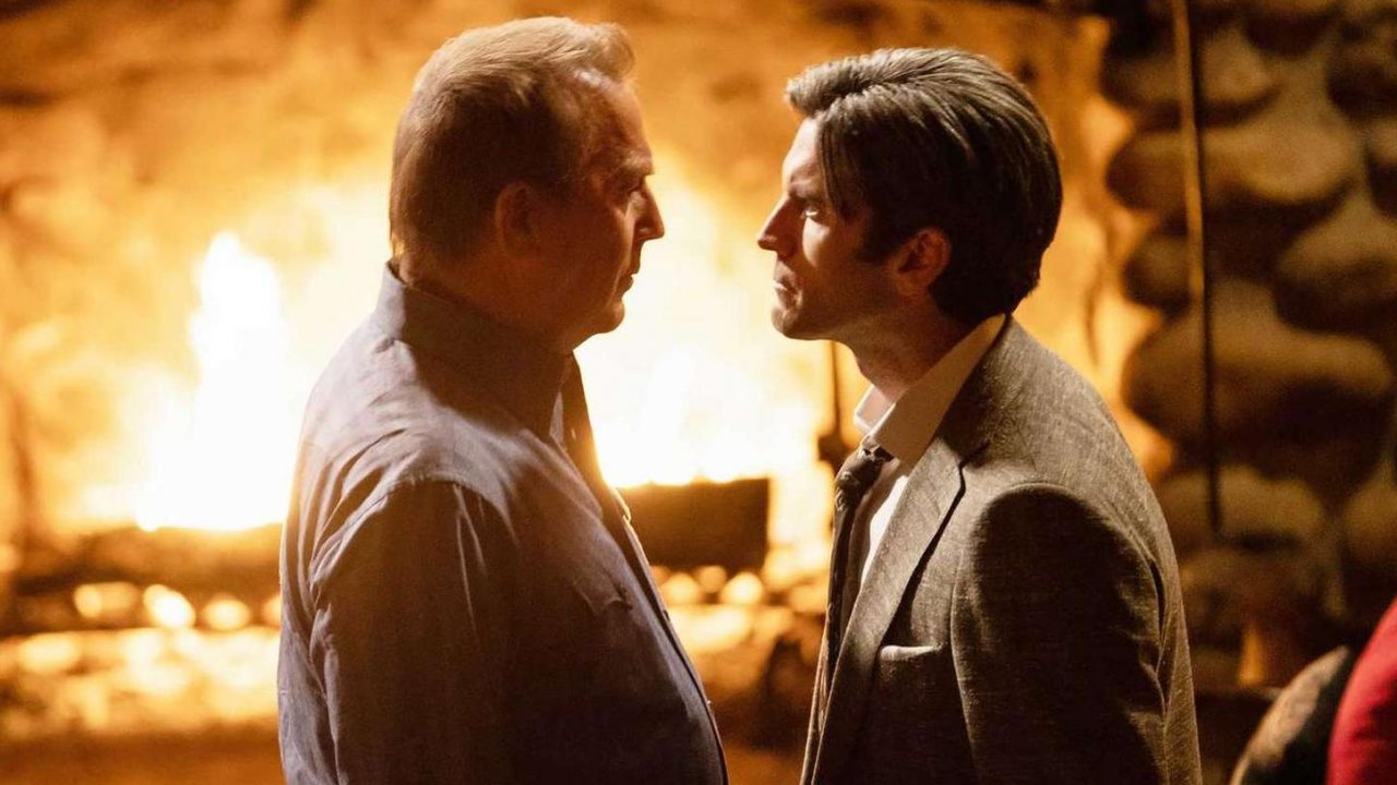 Kevin Costner e Wes Bentley in una scena di Yellowstone
