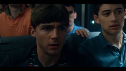 Boots - Trailer italiano della serie Netflix con Miles Heizer