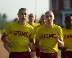 Boots: il dramedy Netflix sui Marines gay con la star di Tredici Miles Heizer è una storia vera?