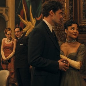 Hedda: Tessa Thompson, Tom Bateman, Nicholas Pinnock in una foto