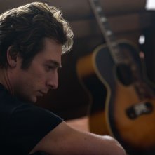 Springsteen: Liberami dal Nulla - Jeremy Allen White di profilo