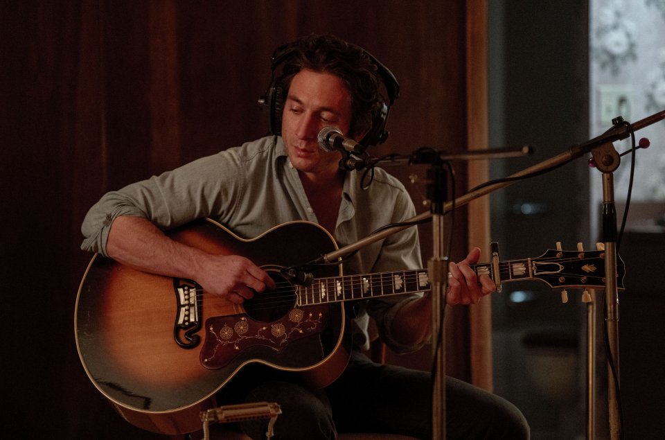 Springsteen Liberami Dal Nulla Jeremy Allen White Studio Registrazione