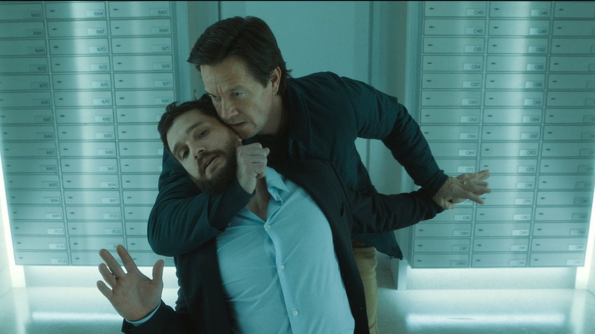 The Family Plan 2: Mark Wahlberg fa a botte con Kit Harington nelle foto del sequel, in arrivo su Apple TV+ The Family Plan 2: Mark Wahlberg fa a botte con Kit Harington nelle foto del sequel, in arrivo su Apple TV+
