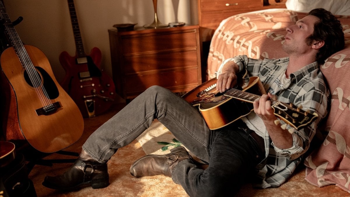 Springsteen: Liberami dal Nulla, recensione: i dolori del giovane Bruce con un grande Jeremy Allen White Springsteen: Liberami dal Nulla, recensione: i dolori del giovane Bruce con un grande Jeremy Allen White