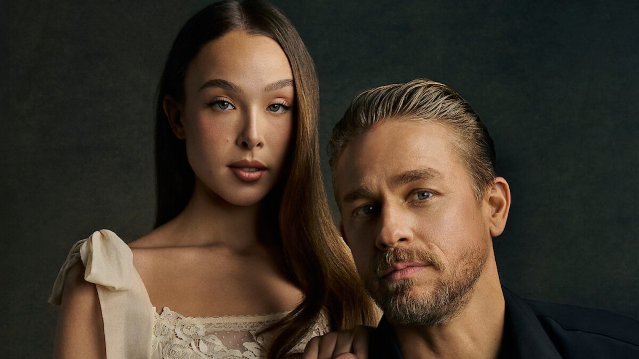 Monster 4, Ella Beatty e Charlie Hunnam in un'immagine promozionale