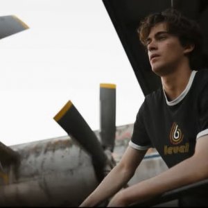 Squali: Lorenzo Zurzolo in un'immagine