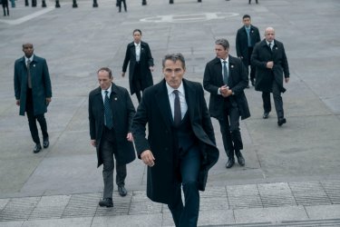 The Diplomat Rufus Sewell Scena Terza Stagione Serie Tv Netflix