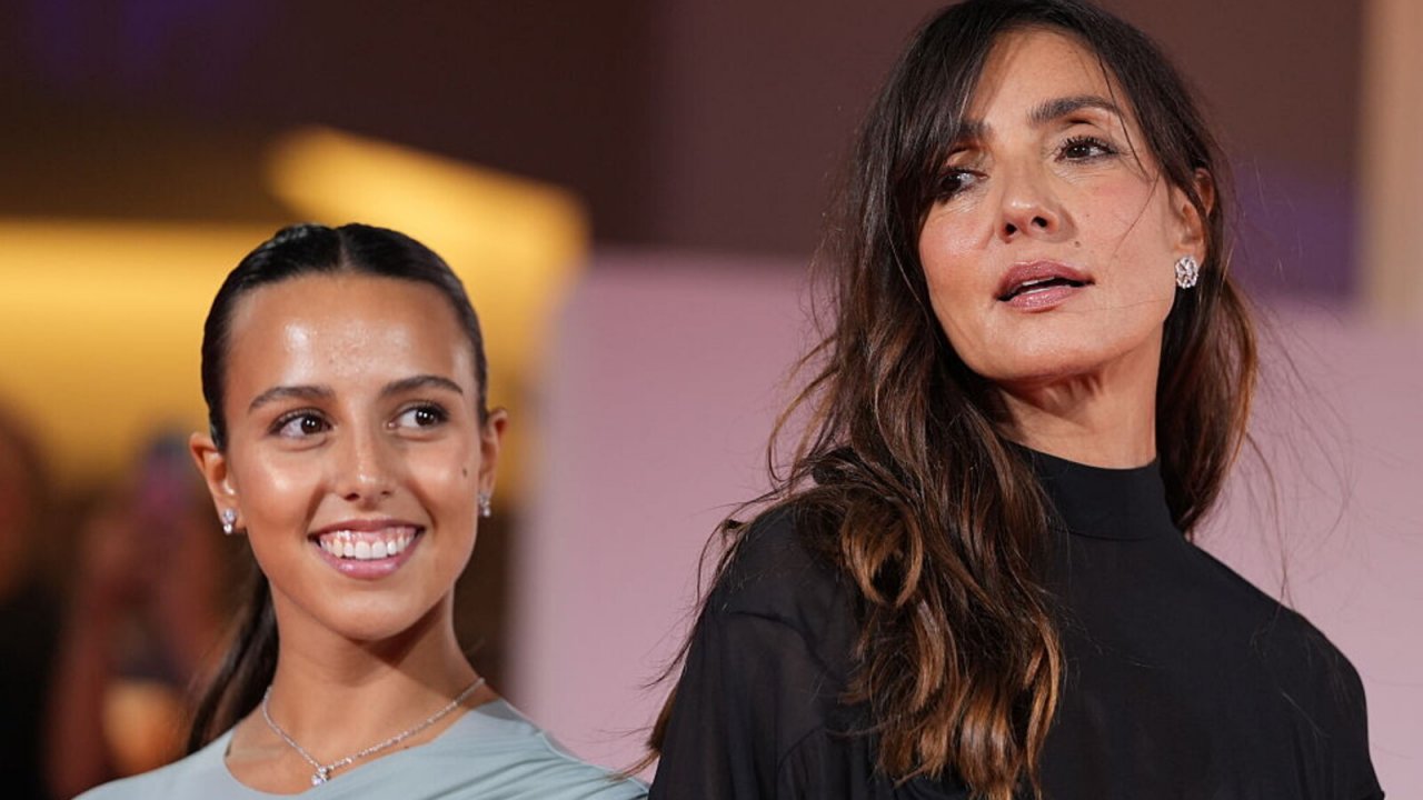 Ambra Angiolini e Jolanda Renga ad un evento pubblico