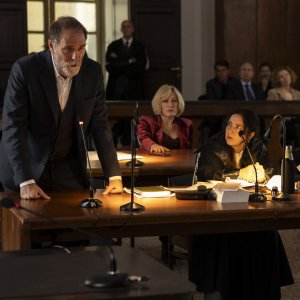 Cinque secondi: Valerio Mastandrea in tribunale