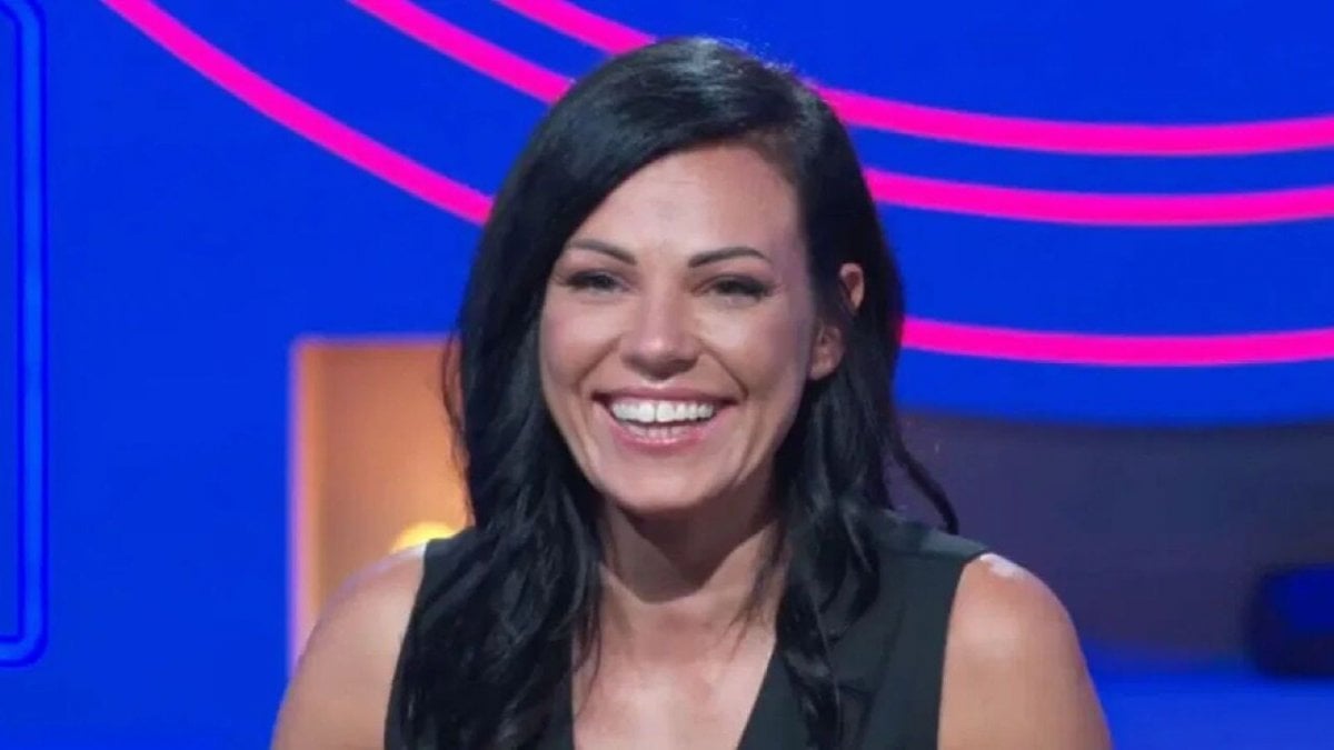 Grande Fratello, Francesca Carrara lascia la Casa: i motivi e cosa accadrà al figlio Simone Grande Fratello, Francesca Carrara lascia la Casa: i motivi e cosa accadrà al figlio Simone