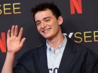 Stranger Things, Noah Schnapp ricorda: 'A 13 anni continuavano a chiedermi se fossi gay'