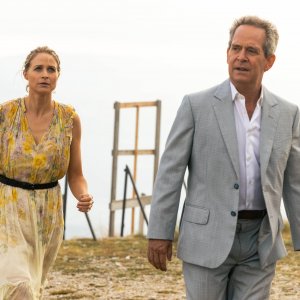 The Iris Affair - Missione ad alto rischio: Tom Hollander, Niamh Algar in una foto