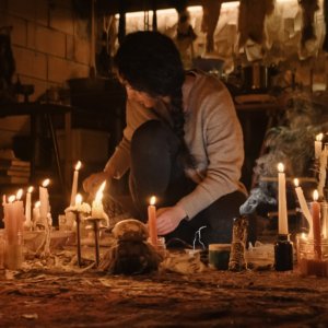 Hood Witch Roqya: una scena