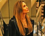 Couture, recensione: Angelina Jolie e l'imprevedibilità della vita (e della moda)