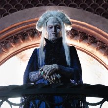 Dracula - L'amore perduto:  Caleb Landry Jones con il pesante make up del vetusto Conte Dracula