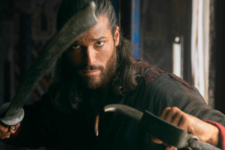 Can Yaman 5