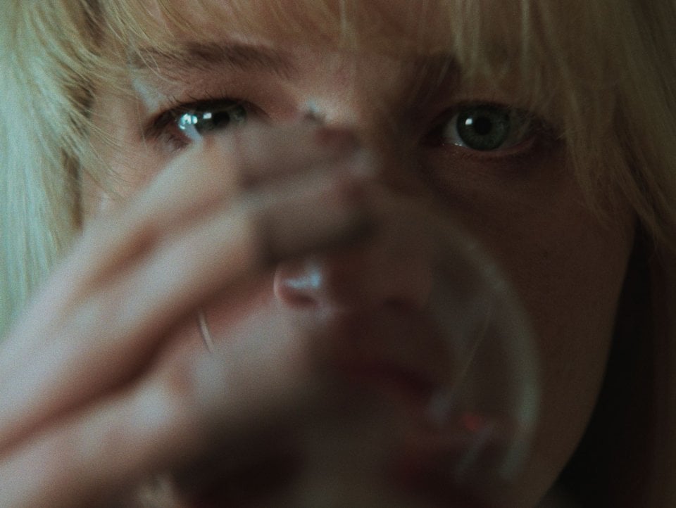 Die My Love Jennifer Lawrence Primo Piano