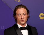The Mandalorian & Grogu: Jeremy Allen White spoilera parti della trama e il suo personaggio