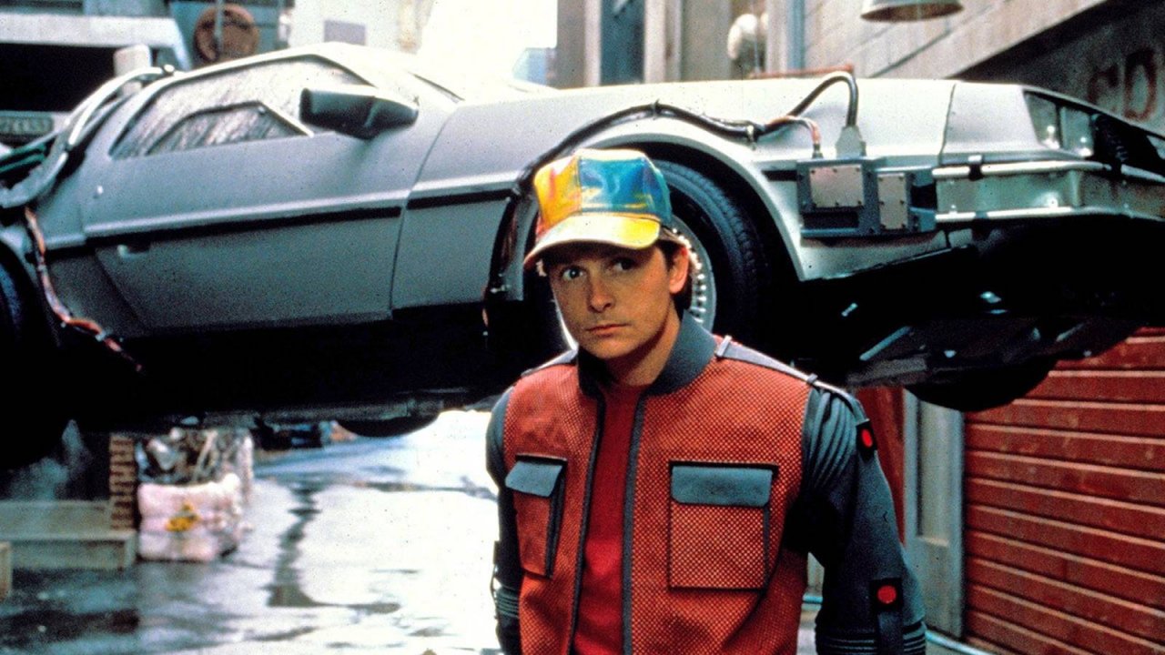 Ritorno al futuro 2, Michael J. Fox in una scena