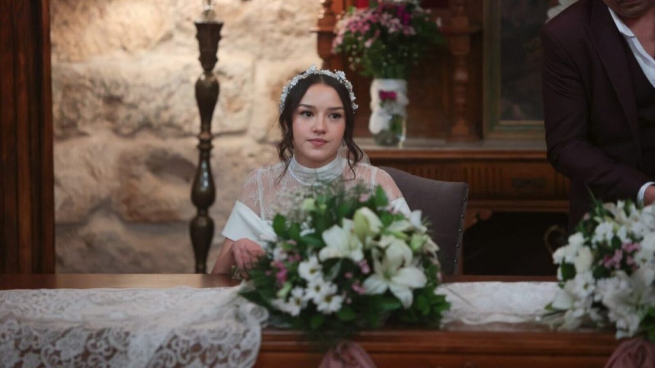 Esat sarà costretto a sposare Esma