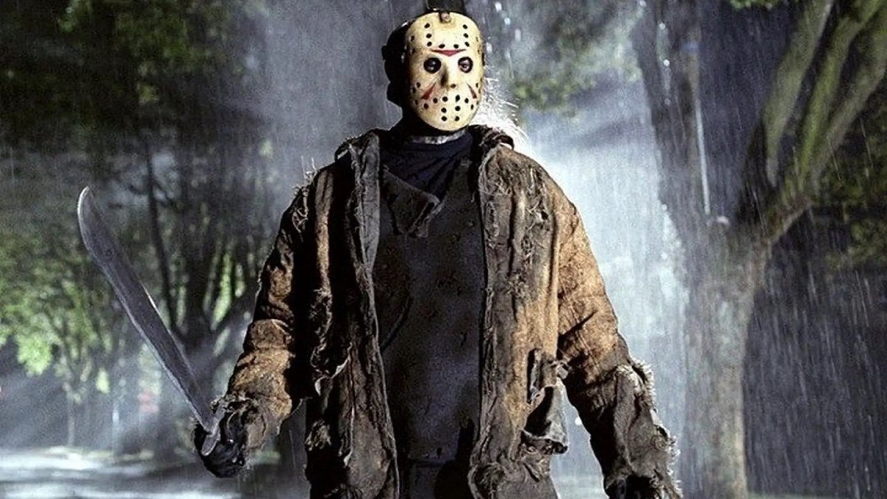 Il personaggio di Jason Voorhees in una scena di Venerdì 13